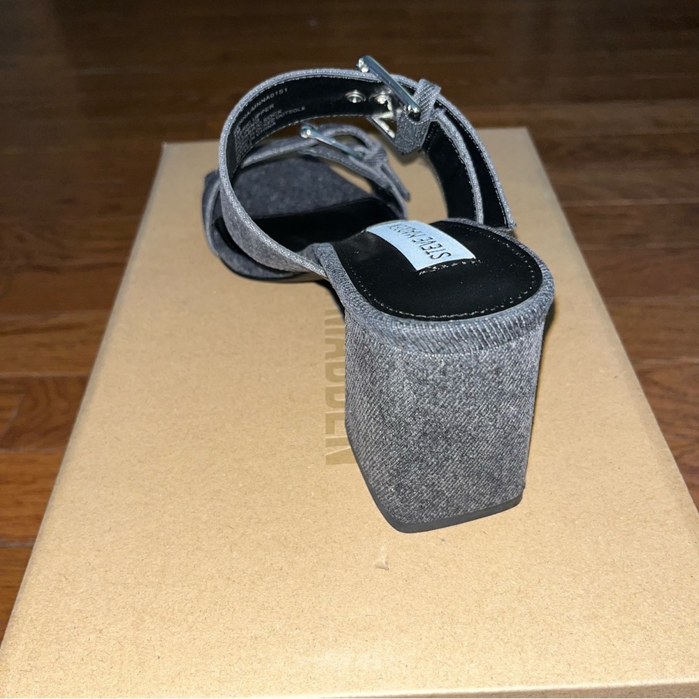 Steve Madden Menna Double Buckle Denim Sandals Black Denim Women’s Size 7 - Picture 10 of 14
